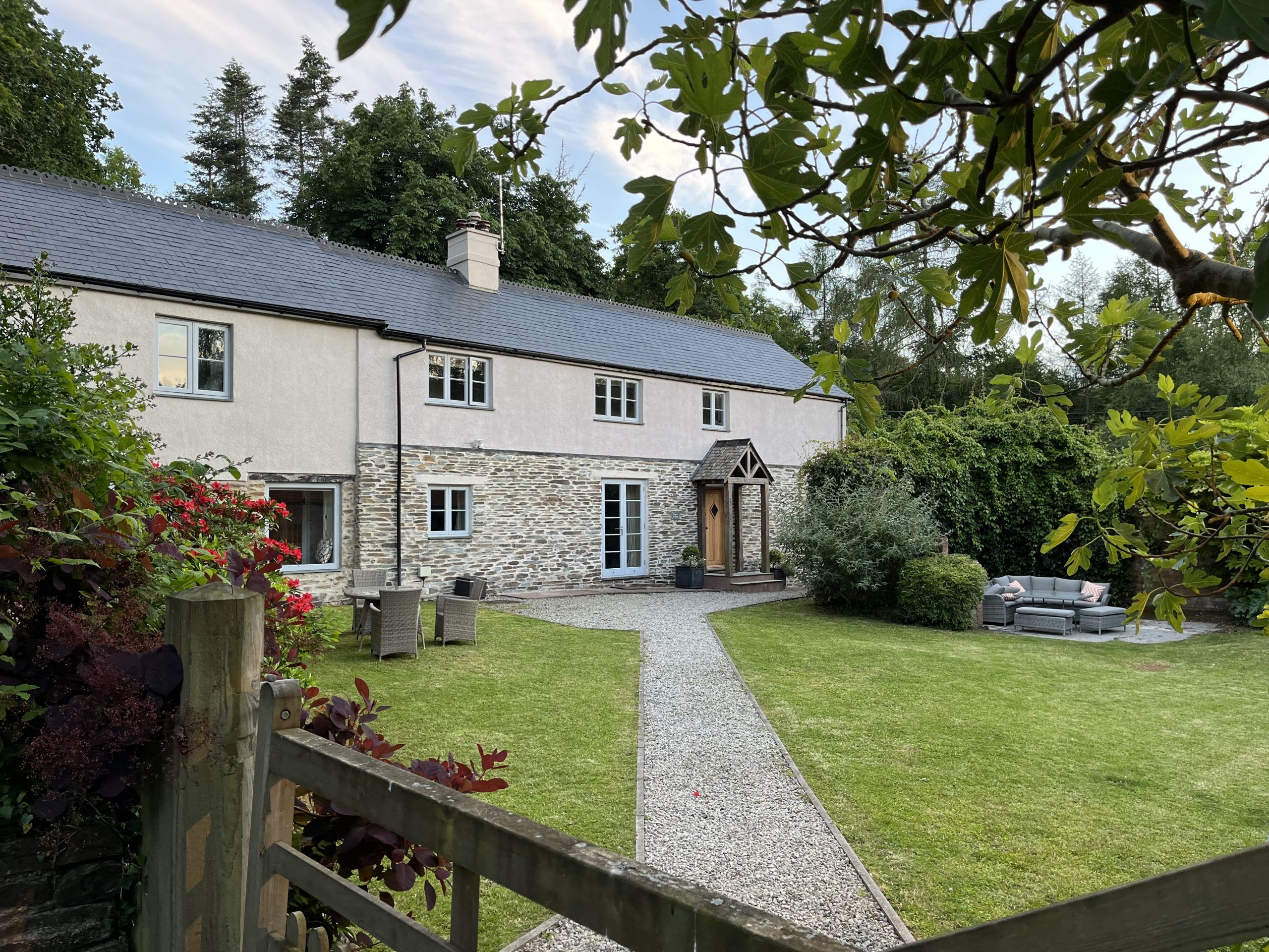 Front view of Poppy's Cottage